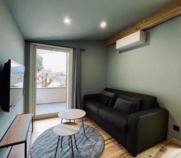 Foix Apartment | LOFT et SPA sous les étoiles