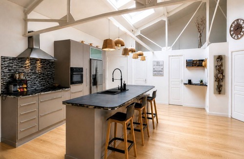 Lattes Apartment | ✨ Loft Evasion – Spacious, Stylish & Family-Friendly near Montpellier & Sea ✨