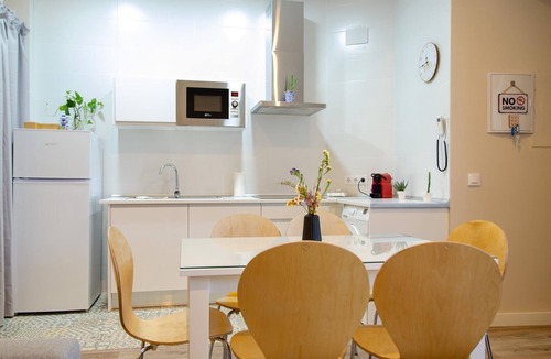 Cercadilla-Medina Azahara Apartment | LOFT FRESIA CORDOBA STATION