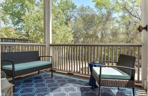Habersham Condo | Loft in the Heart of Habersham Marketplace, Beaufort