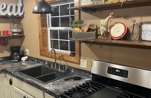 Elk Creek Cabin | Loft in The Pines pet Friendly