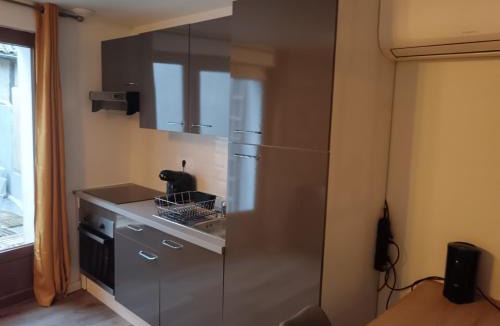 Sainte-Livrade-sur-Lot Apartment | Loft La Fabrique - Wifi HD - Télé - Clim