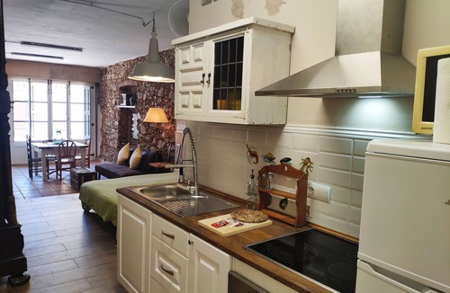 Sant Feliu de Guixols Apartment | Loft LOVE, charming, cozy, comfortable, centrally located, king bed (2-4 pax).