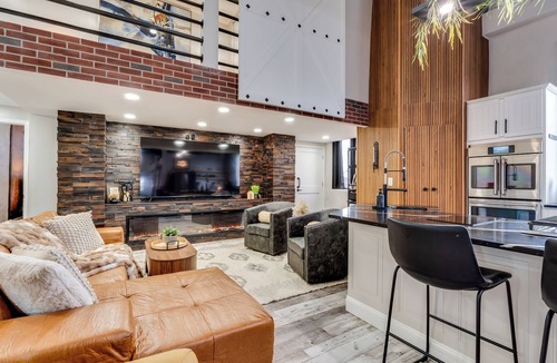 Downtown Wichita Apartment | Loft N' Loaded: Downtown Wichita Luxury Loft