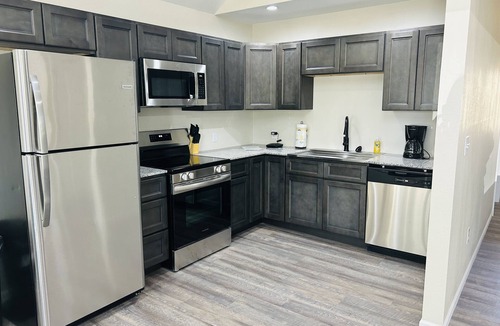 Lebanon House | Loft near Bennett Springs State Park