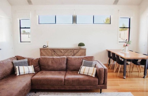 Benalla Apartment | Loft On Bridge - Benalla