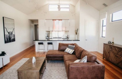 Benalla Apartment | Loft On Bridge - Benalla