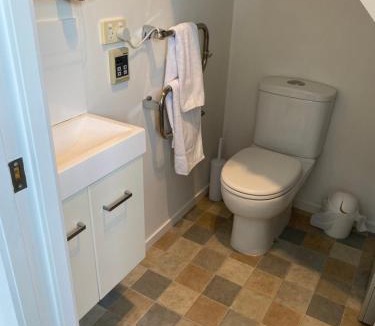 Richmond Heights Apartment | Loft on Golders