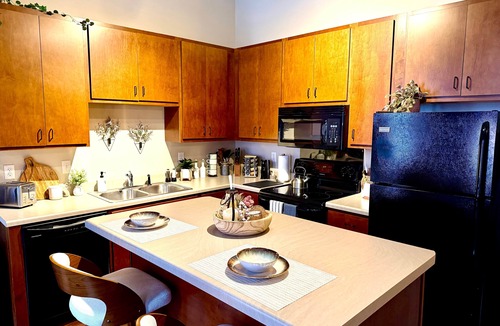 Canal Park Apartment | Loft on Lake Ave