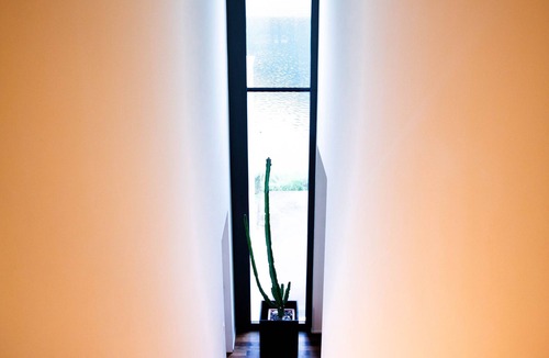 Hessigkofen Apartment | Loft on top of Villa Wilen, private beach, awesome views!