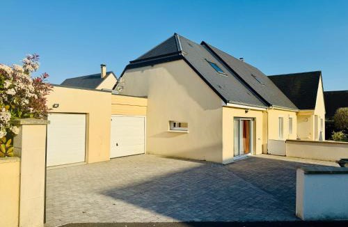 Demouville Apartment | Loft premium proche Caen plages parking privé