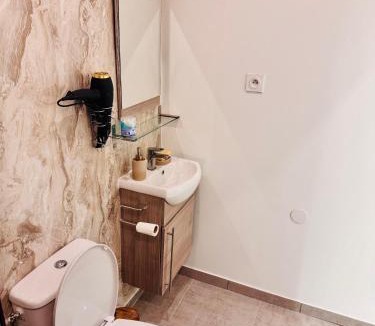 Demouville Apartment | Loft premium proche Caen plages parking privé