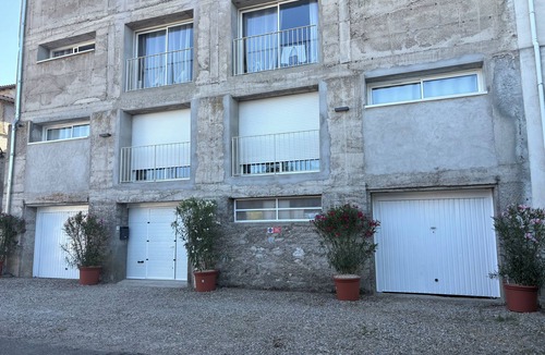 Laplume Apartment | LOFT PRIVILÈGE. air conditioning garage