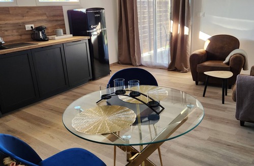 Saint-Laurent-La-Vernede Cabin | Loft Q-PIDON