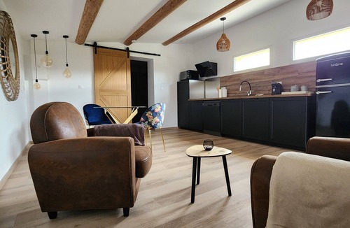 Saint-Laurent-La-Vernede Cabin | Loft Q-PIDON