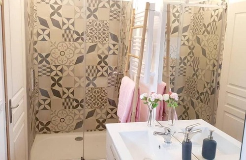 Langon Apartment | Loft renovation with private garden