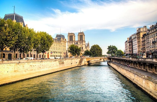 Quartier de la Monnaie Apartment | Loft Saint André