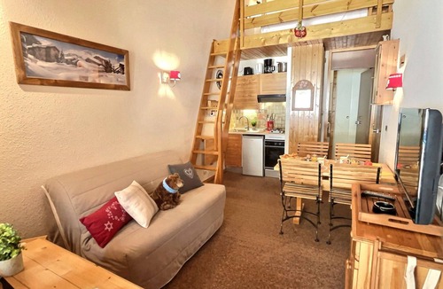 Val-d'Isere Apartment | Loft studio in Val d'Isère for 3 people with pets allowed & covered parking