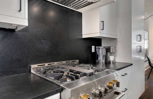 Castleberry Hill Apartment | Loft Style Spacious Lux Apt 202, sleeps 6