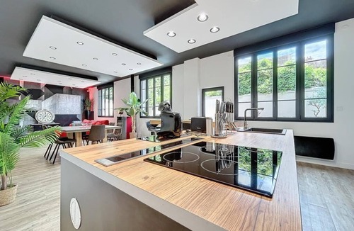 Montlucon Apartment | Loft Terrasse Avec SPA Centre Historique