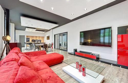 Montlucon Apartment | LOFT Terrasse avec SPA proche centre historique