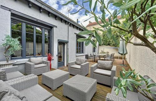 Montlucon Apartment | LOFT Terrasse avec SPA proche centre historique