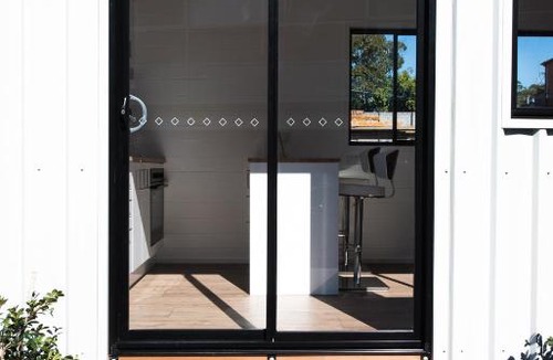 Lovedale House | Loft Tiny Home at Tatler Wines "Yaama"