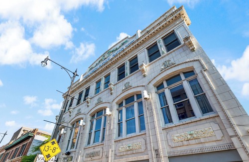 Wicker Park Apartment | Loft8 - Unique Design in Prime Location