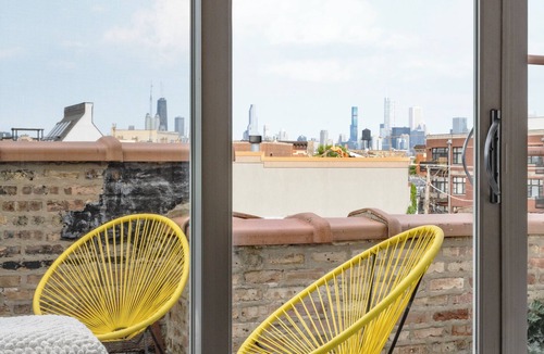 Wicker Park Apartment | Loft8 - Unique Design in Prime Location