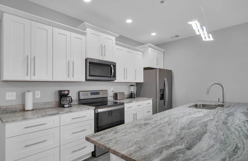 Port Huron Apartment | Lofty Riverview Retreat - Great views & downtown!