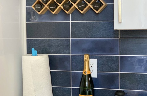 Broadway Hotel | Lofty Studio Prime Cap Hill