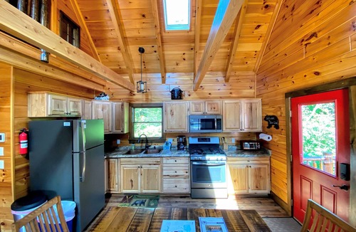 Bretton Woods Ski Chalet | Log Cabin 1 Mile From Skiing - 1800bc