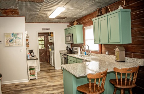 Oxford Cabin | Log Cabin at Sardis Lake