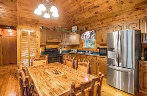 Elliottsburg House | Log Cabin | Fire Pit | Ping Pong | Cozy