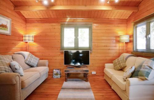 Guyhirn House | Log Cabin