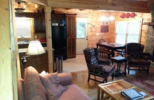 Brasstown Cabin | Log Cabin Getaway on Big Brasstown Creek