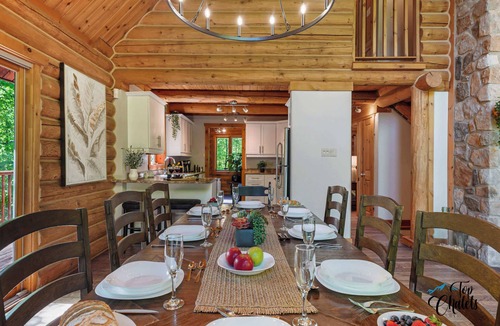 Labelle Ski Chalet | Log Cabin, Hot tub, near Tremblant