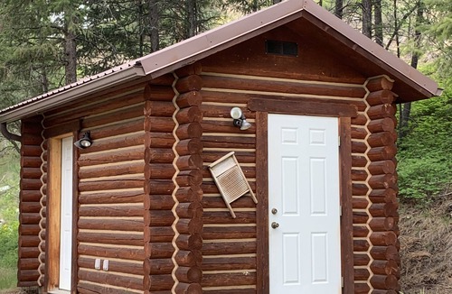 Conner House | Log cabin in the bitterroot mountains