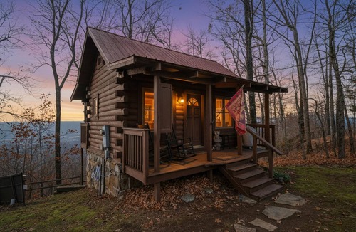 Lupton City Cabin | Log Cabin in the Clouds with a Million Dollar ViewnOVER 400 FIVE STAR REVIEWS