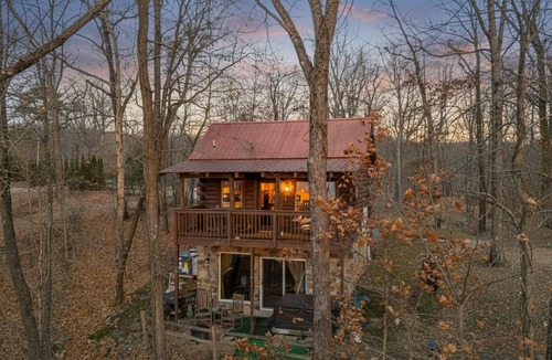 Lupton City Cabin | Log Cabin in the Clouds with a Million Dollar ViewnOVER 400 FIVE STAR REVIEWS