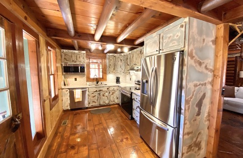 Tiger Cabin | Log Cabin in Tiger, GA