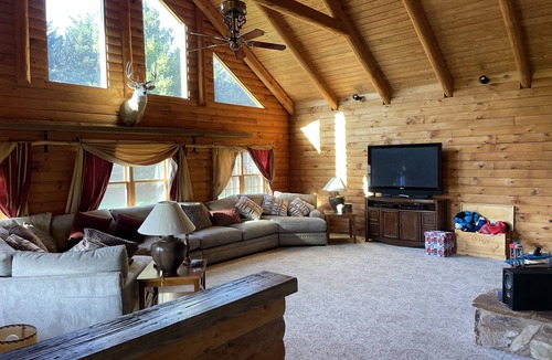 Golts Cabin | log cabin in townsend delaware