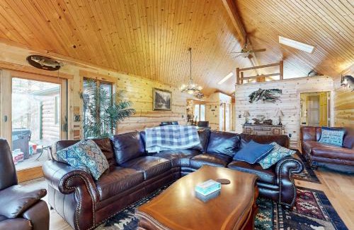 Friendship House | Log Cabin Life