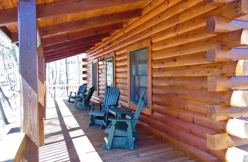 Maggie Valley Cabin | Log Cabin, MountainView, EZ Access, Playground, Fireplace, Firepit, WIFI, AC