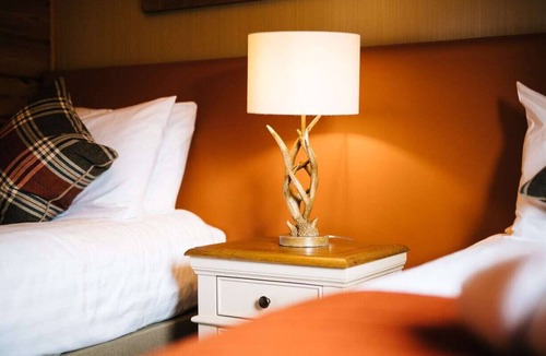 Bishopton House | Log Cabin near Glasgow