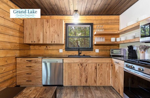 Eucha Cabin | Log Cabin on Disney - Boat ramp & dock nearby