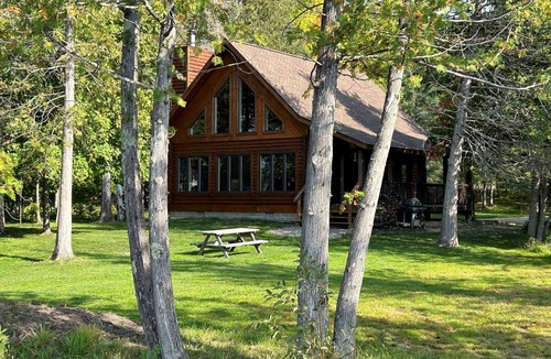 Remer Cabin | Log Cabin on Private Lakefront - Thunder Lake