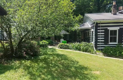Steelville Cabin | Log cabin on River with spring cave