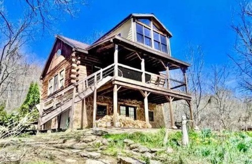 Dabolt Cabin | Log Cabin on the beautiful Rockcastle River