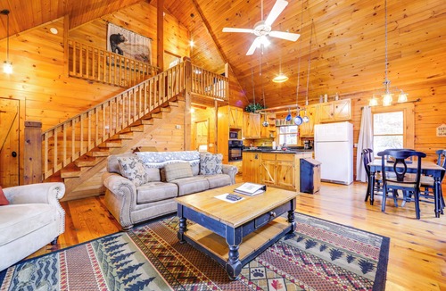 Maggie Valley Cabin | Log Cabin, Rushing Creek, Hot Tub, Firepit, Wood Fireplace, WiFi, A/C